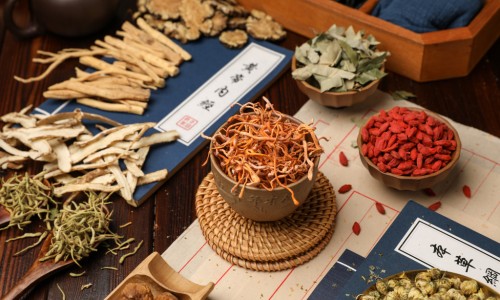 中药炒栀子的功效作用-炒栀子中药副作用有哪些专区_炒栀子有毒吗专区_炒栀子中药副作用网